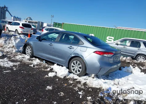 2020 Toyota Corolla Le z USA, uszkodzony, nr VIN 5YFEPRAE9LP113987
